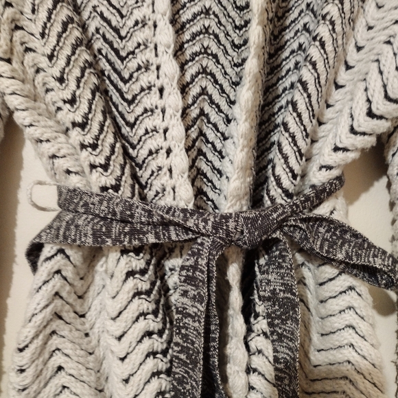 **Anthros** MOTH Filamentous Chevron Print Open Front Belted Cardigan. Size M - Picture 4 of 16
